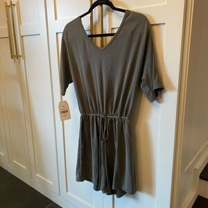 Ladies Dress Up Short Romper, size small, Olive Green